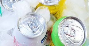 Saiba como gelar as bebidas mais rápido
