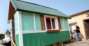 Nos EUA, organização constrói casa de 7 mil reais em dois meses para sem-teto da cidade