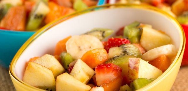 Descubra o segredo para uma salada de frutas super cremosa