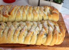 Featured side: Pão doce de ricota e passas: macio, recheado e irresistível