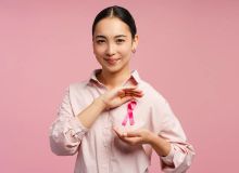Featured side: Outubro Rosa: 7 sinais da saúde da mulher que não devem ser ignorados