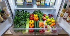 A gaveta de legumes amanhece molhada? Veja como excesso de umidade, alimentos mal armazenados e o dreno podem estar relacionados