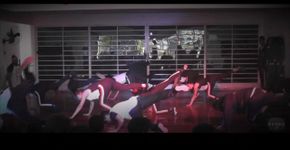 Mostra indentidade em movimento