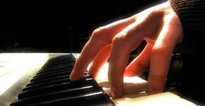 Donny Nichilo no Piano na Praça