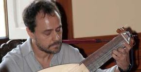 Guilherme de Camargo se apresenta na “Música em Cena”