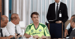 Camiseta pirata  Bolsonaro é mais uma porrada  no  BBB19