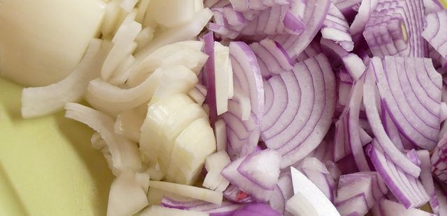 Receita fácil de cebola caramelada
