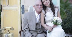 Pai com câncer terminal realiza o sonho de levar a filha ao altar, em simulação de casamento