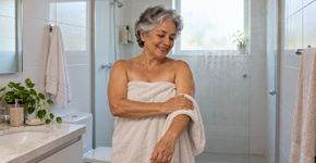 Quantos banhos por semana são ideais após os 60 anos ?