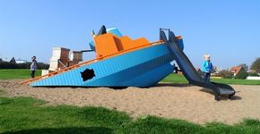 Empresa dinamarquesa de arquitetura cria playgrounds para crianças