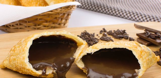 Como fazer pastelzinho de Nutella com apenas 5 ingredientes
