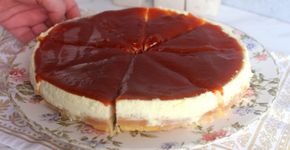 Torta de ricota com goiabada tem recheio cremoso e base crocante