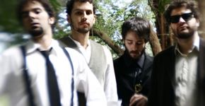 Banda Instrumental Mama Cadela em pocket show
