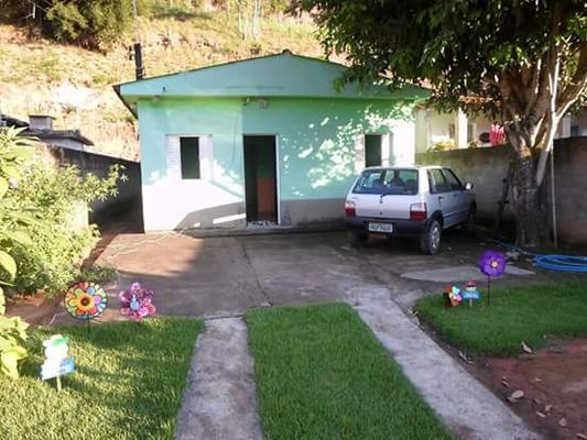 Casa do irmão de Dona Geralda antes da lama