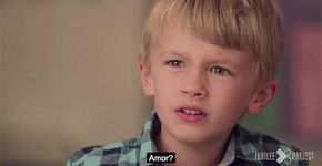 Crianças respondem o que sabem sobre o amor