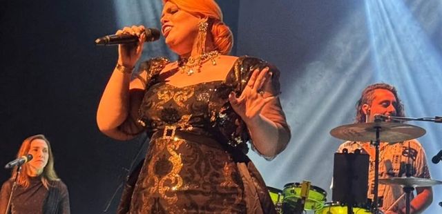 Suê apresenta Adele in Concert