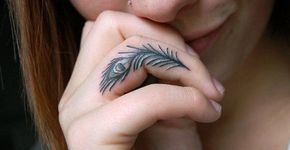 55 ideias criativas de tatuagens para os dedos