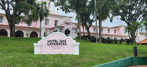 Hotel das Cataratas é o único dentro do Parque Nacional