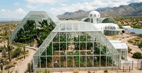 Em 1991, cientistas trancaram oito pessoas dentro de uma redoma de vidro para simular a vida em outro planeta e viram o oxigênio desaparecer sem explicação aparente