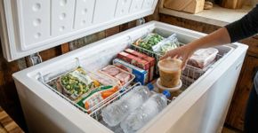 Por que deixar o freezer muito vazio faz ele gastar mais energia?