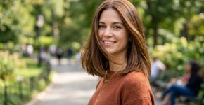 Uma cabeleireira concorda: “Para evitar o frizz, funcionam maravilhosamente cortes como o long bob ou lob, desde que selamos bem as pontas.”