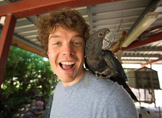 Fotógrafo tira selfies com animais