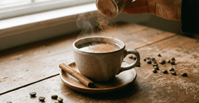 Eu substituí o açúcar do café por canela em pó e o resultado na disposição da tarde surpreendeu meu bem estar