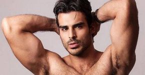 Anderson Tomazini, o Xodó, posa pelado para projeto sensível