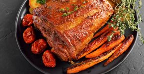 Quer variar o cardápio? Veja 5 receitas de carne assada para o almoço e o jantar