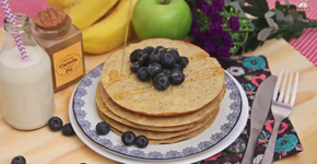 Panqueca Americana mais saudável: faça uma com banana e aveia