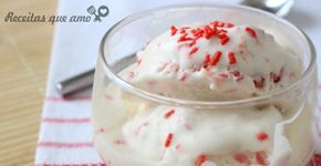 Faça sorvete de morango em casa