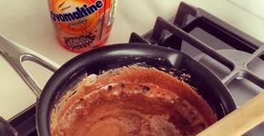 Aprenda a fazer um rocambole de Ovomaltine