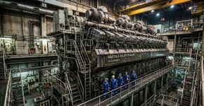 Esta máquina gigantesca é o maior motor de combustão do mundo e queima 250 toneladas de combustível em apenas um dia