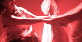 Peça “Compartilhágua” no Teatro Zanoni Ferrite