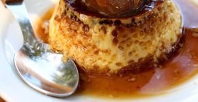 Aprenda a fazer flan com doce de leite