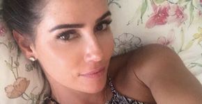Deborah Secco cria um meme de si mesma e você já pode usar