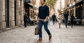 O tênis de camurça marrom que está desbancando o modelo branco em 2026