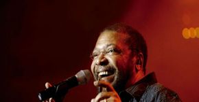 A extensão do samba para outras línguas
