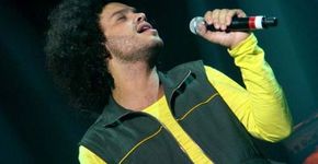 Berlam e a Banda Larga faz pocket show na Livraria Cultura