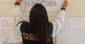 Estudantes levantam discussão sobre homofobia e mobilizam escola