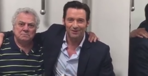 Hugh Jackman posta vídeo com dublador de Wolverine
