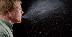 MIT grava espirro em câmera lenta para mostrar como epidemias se espalham