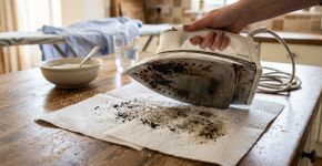 Como remover a mancha escura do ferro de passar, para voltar a deslizar como se fosse novo