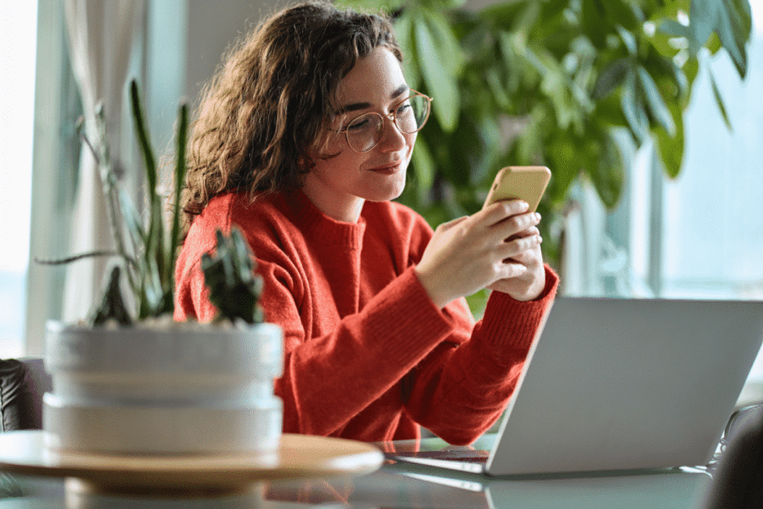 Ao usar a inteligência artificial para tirar dúvidas sobre saúde, evite compartilhar informações que possam expor sua privacidade (Imagem: insta_photos | Shutterstock)