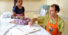 Crianças hospitalizadas também têm o direito de estudar