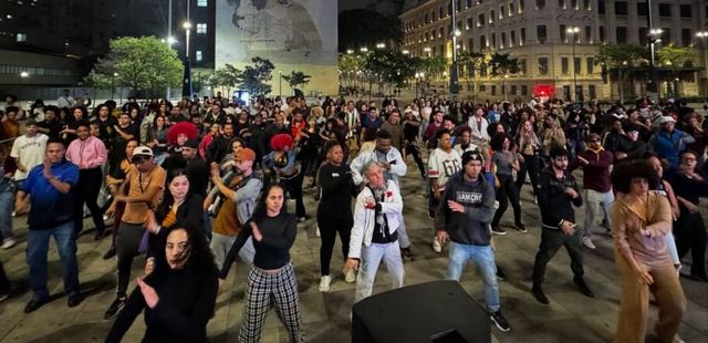 Baile charme no Anhangabaú: como a dança de rua está ganhando território em SP e criando conexões