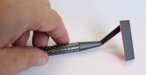 Barbeador a laser promete revolucionar o mercado de lâminas tradicionais