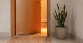 Como fazer a entrada de casa atrair visitas boas e sorte