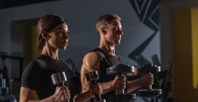 Costas e braços: 5 exercícios para deixar o treino de superiores mais completo