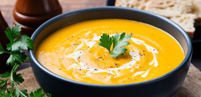 Creme de abóbora com queijo para esquentar os dias frios